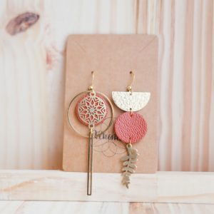 Boucles Asymétriques "Délicatement Feuillue"